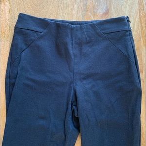 Super cute black straight leggings